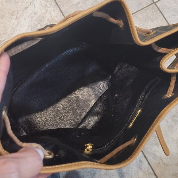 Fendi Zucca Draw String Bucket CrossbodyBag - Picture 11 of 15